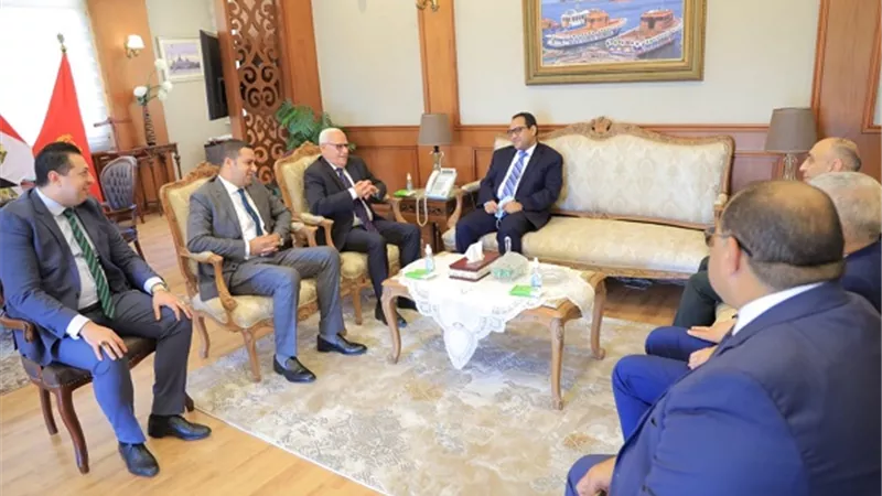 التنظيم والإدارة يعلن بدء الربط الإلكتروني مع محافظة بورسعيد وإلغاء التراسل الورقى