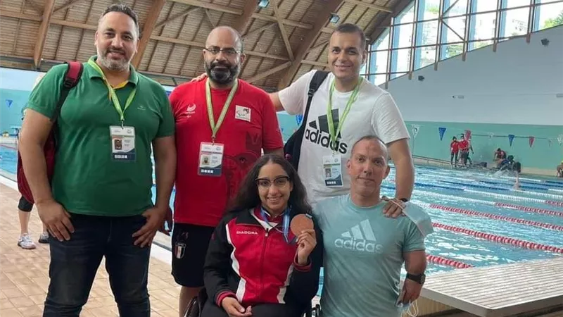 أية ايمن تفوز بالميدالية البرونزية فى بطولة العالم للسباحة بماديرا