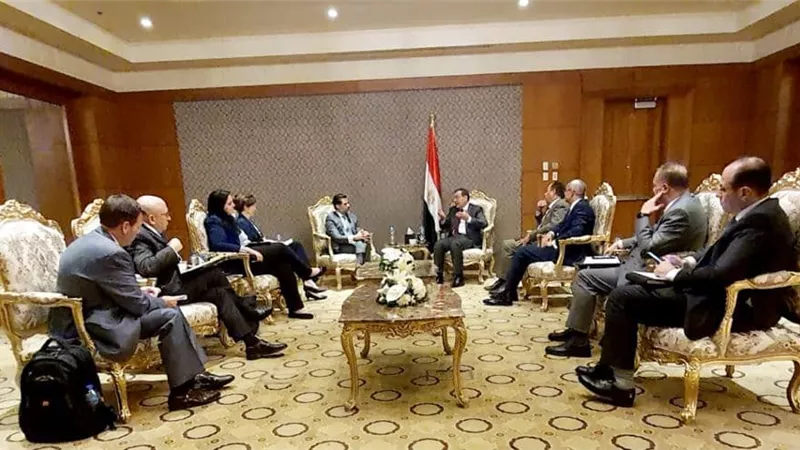 مصر والاتحاد الاوروبى يناقشان توجهات تنفيذ عمليات التحول الطاقى وخفض الانبعاثات الكربونية