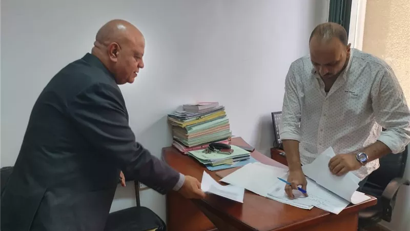 رئيس ميناء دمياط يفاجئ الإدارات البحرية ويشيد بإنتظام العمل..صور