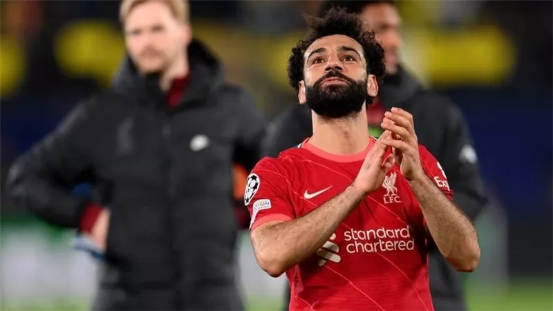 فيفا يحتفل بعيد ميلاد محمد صلاح بالفيلم الوثائقى 