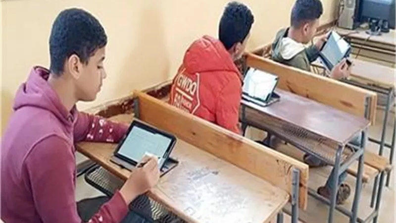 مديرو المدارس الثانوية : مواعيد ملاحق اولي وثانية ثانوي غير مناسبة
