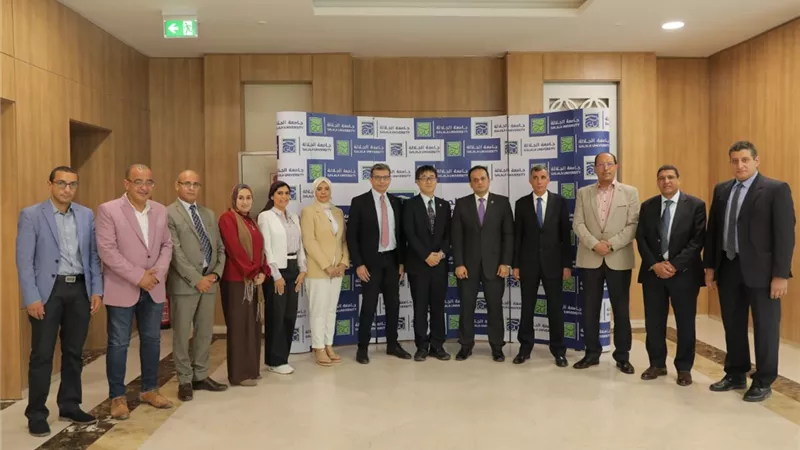جامعة الجلالة تستقبل «نائب رئيس جامعة هيروشيما اليابانية»