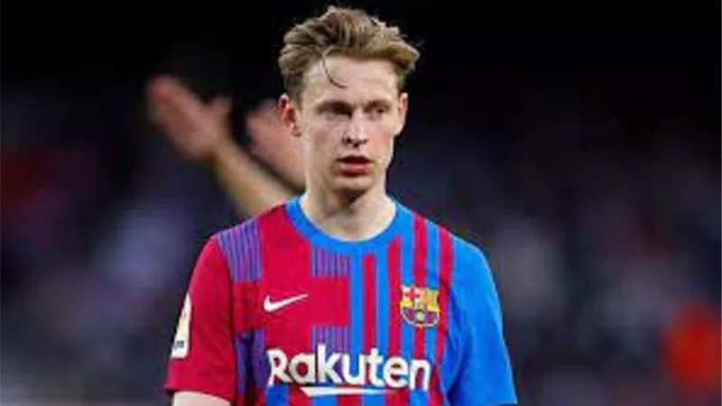 صفقة دى يونج تطير من اليونايتد .. والبديل هذا اللاعب