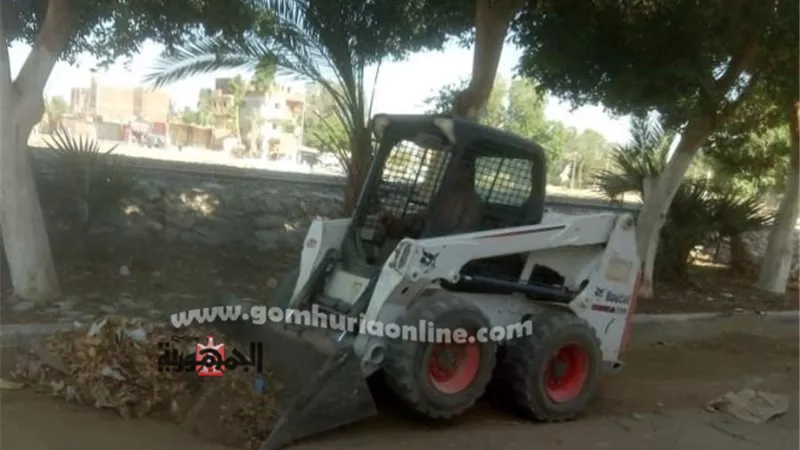 رفع ٨٠ طن مخلفات فى حملات نظافة بإسنا جنوب الأقصر