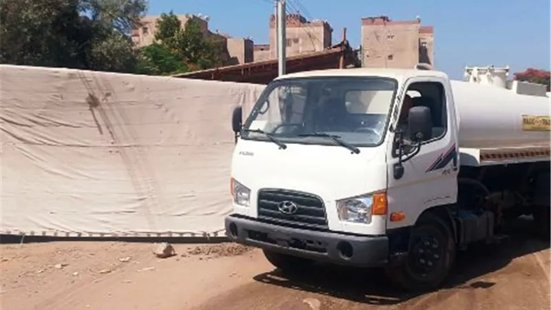 رفع درجة الإستعداد القصوى بتكثيف أعمال النظافة ورفع الإشغالات بمحيط المدارس بالشرقية