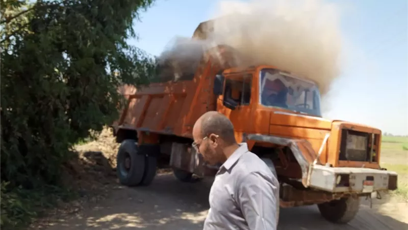 حملات نظافة في دشنا ورفع 35 طن من المخلفات بقرى أبومناع غرب