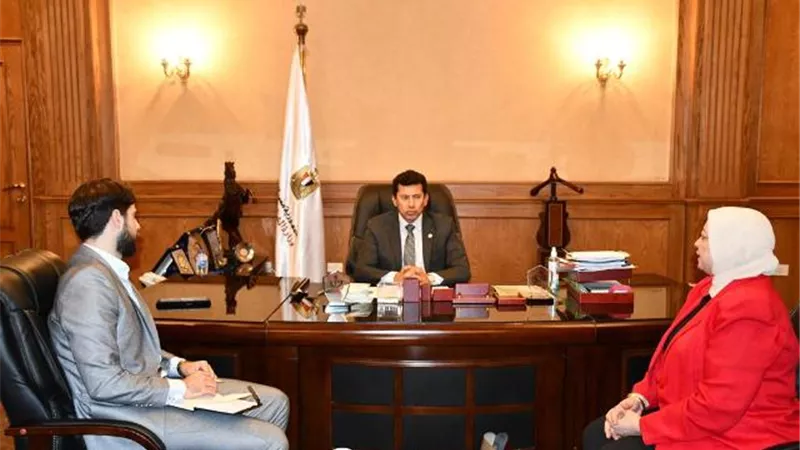 وزير الشباب والرياضة يضم طارق الإبياري لعضوية برامج اكتشاف الموهوبين