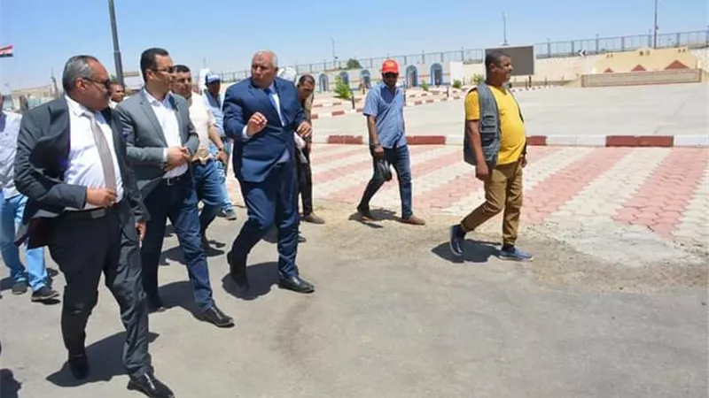 محافظ الوادي الجديد يلتقي نائب وزير الاتصالات لميكنة المعلومات