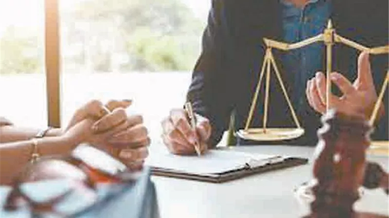 استشاري علاقات اسرية: تهرب الأب من النفقة وعناد الأم في الرؤية.. أهم المشاكل