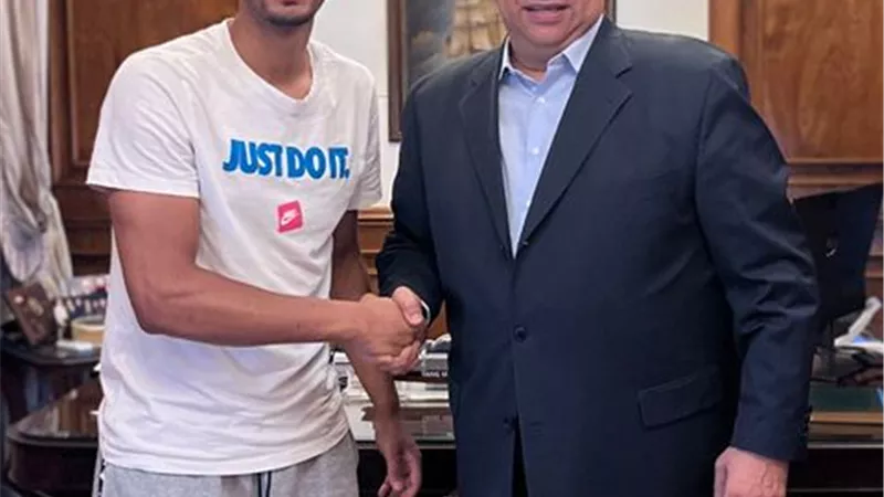 ياسر صالح يُجدد تعاقده 
