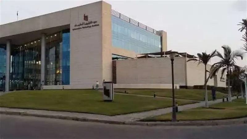 معهد تكنولوجيا المعلومات ينظم برنامجًا تدريبيًا في مجال التنقل الكهربائي