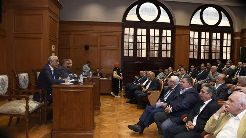 رئيس صناعة النواب يطالب بخريطة صناعية وضرورة وجود الشباك الواحد