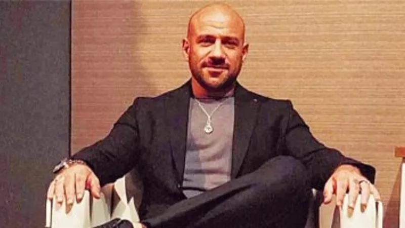 ما لا تعرفه عن احمد مكى فى عيد ميلاده