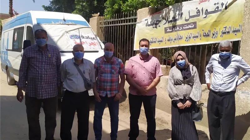 الكشف وتوفير العلاج لـ 1152 مواطناً خلال يومين بعزبة الصعايدة ببنى سويف