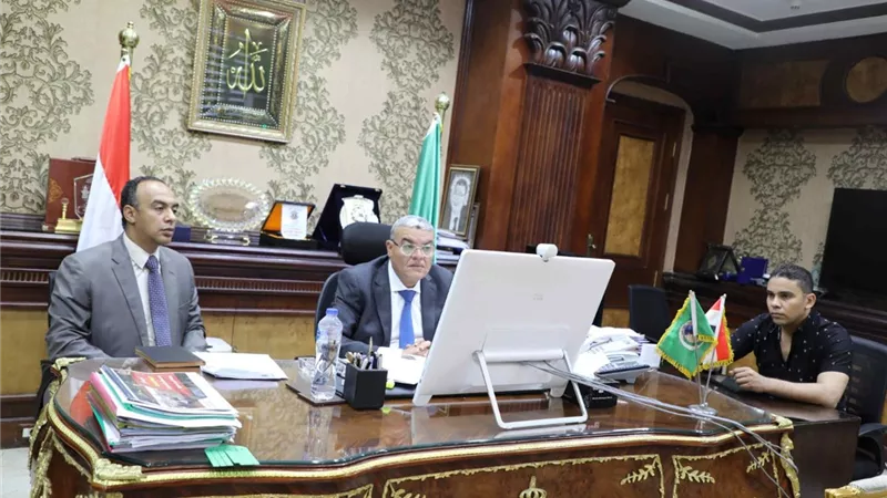 محافظ المنيا : تجهيز ٣٨ مجزرا حكوميا لذبح الاضاحي فى العيد