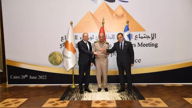 إجتماع ثلاثى لوزراء دفاع مصر وقبرص واليونان لبحث علاقات التعاون العسكرى المشترك