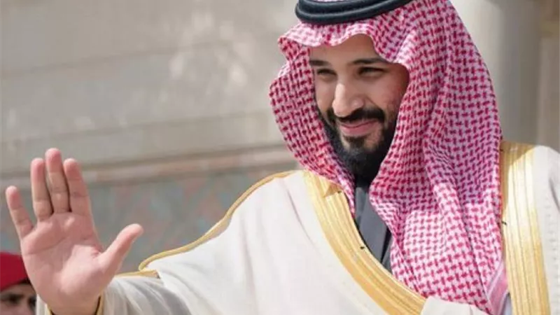 ولي العهد السعودي يصل القاهرة لبحث العلاقات الثنائية وسبل تعزيزها