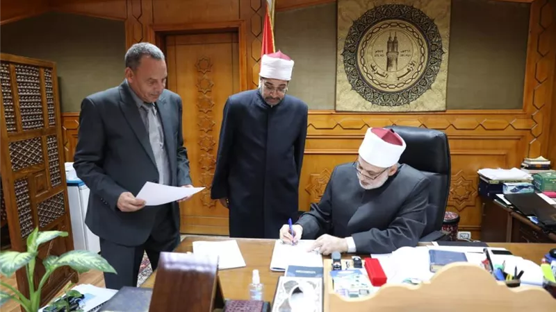 وكيل الأزهر يشكر الخارجية المصرية لتيسير إجراءات امتحانات أبناء الأزهر بالخارج