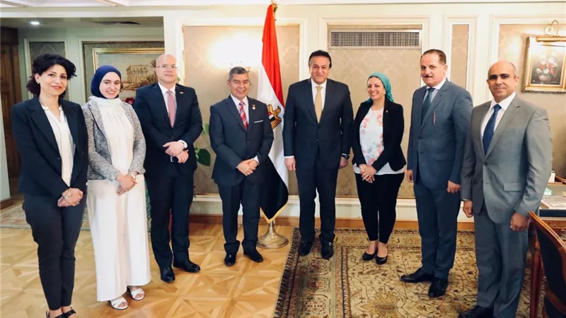 وزير التعليم العالي يستقبل سفير فنزويلا بالقاهرة لبحث التعاون العلمي
