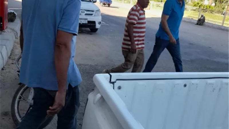 رئيس مدينة الأقصر يتابع أعمال تطوير ورفع كفاءة شارع الهيلتون
