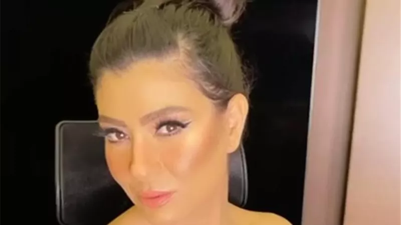 بمكياج جذاب ..لمياء كرم تسحر قلوب متابعيها (فيديو)