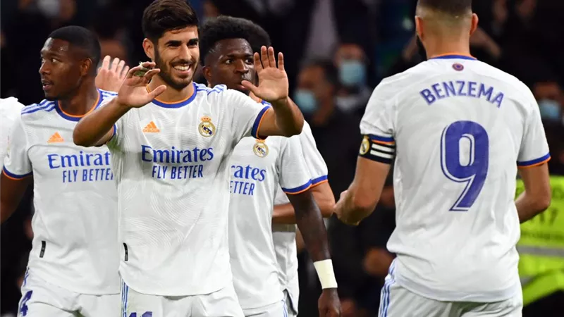 نجم ريال مدريد يرفض الانتقال إلى ليفربول