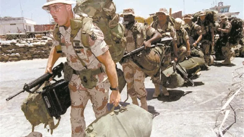 الأبعاد الحقيقية لعودة القوات الأمريكية إلي الصومال..!!
