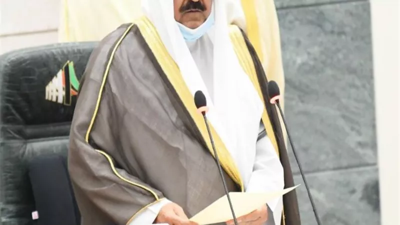 الكويت: حل مجلس الأمة والدعوة إلى إجراء انتخابات عامة