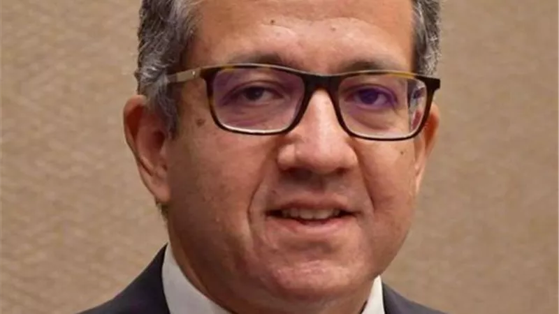 منتدى السياحة المتوسطية يكرم خالد العناني في مالطا