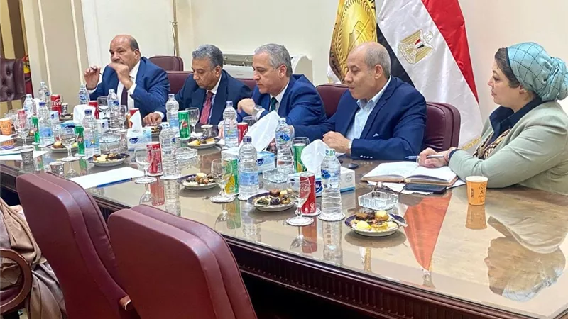 الشوربجي يثمن العلاقات المصرية الإماراتية التاريخية في لقائه بوفد نادي دبي للصحافة