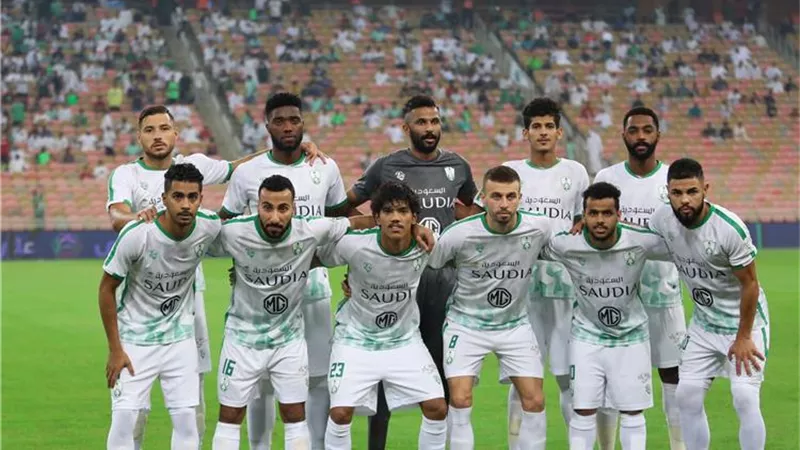 تشكيل الأهلي المتوقع أمام الرائد اليوم في الدوري السعودي