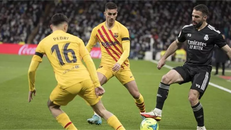 كارفاخال يرد على بيدرى : نحن الافضل .. حصدنا 5 من اخر 9 بطولات لدورى الأبطال