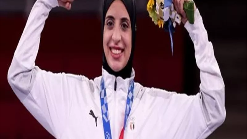 فريال أشرف وسيف عيسي يرفعان علم مصر فى افتتاح دورة ألعاب البحر المتوسط بدورته الـ19