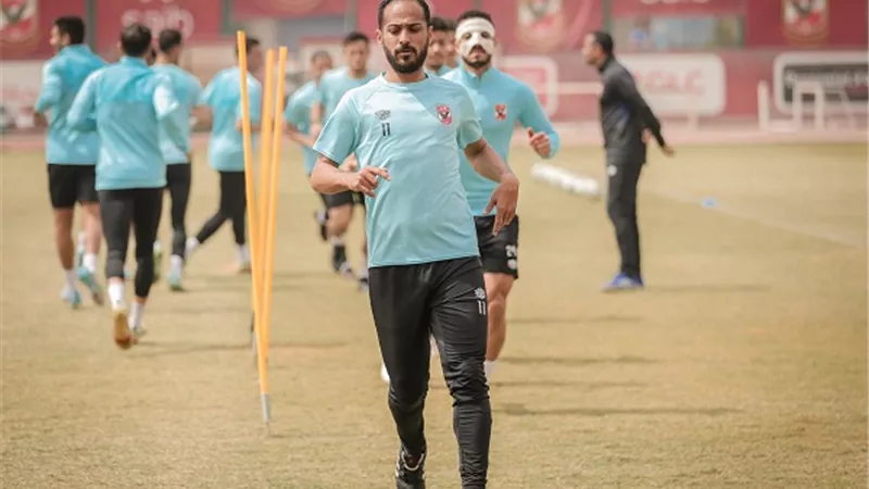 الأهلي يحسم ملف المحترفين الأربعة.. وموقف يانون غامض