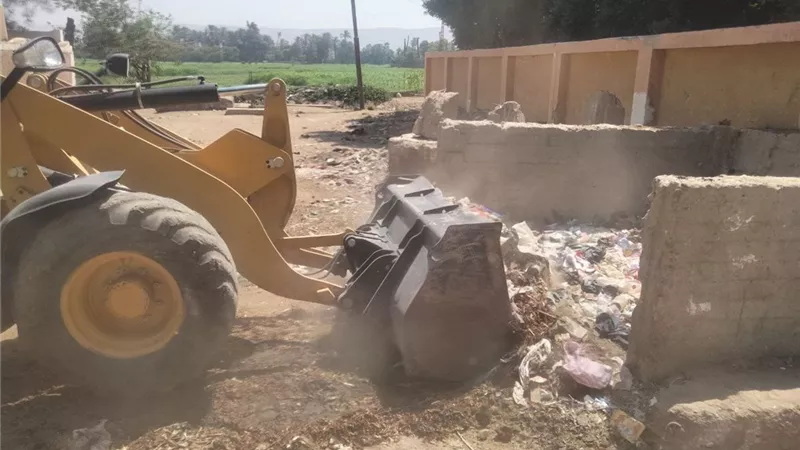 حملات مكثفة لنظافة وتطوير 4مراكز بأسيوط..صور