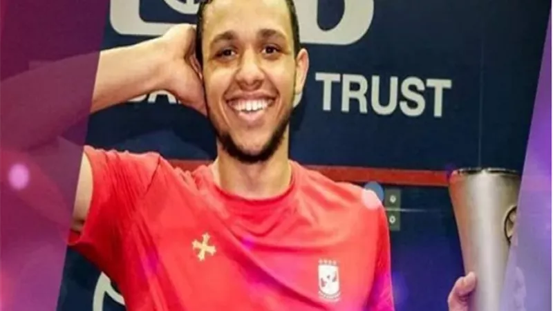 مصطفى عسل يفوز بجائزة أفضل لاعب ناشئ عن موسم 2021-2022