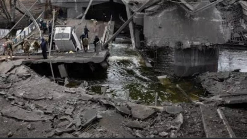 سلطات لوغانسك: الجيش الأوكرانى يحتجز حوالي 600 مدنى كرهائن في مصنع 