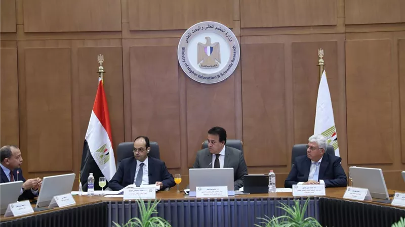 التعليم العالي: تنسيق القبول بالجامعات الحكومية بنفس قواعد العام الماضي