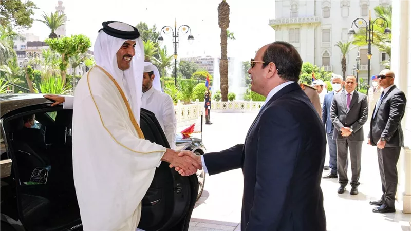 أمير قطر: تعظيم الاستثمارات القطرية في مصر واستغلال الفرص الاستثمارية العريضة المتاحة