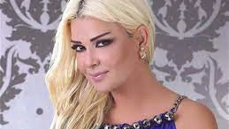بـ توب مكشوف .. مادلين مطر تخطف الانظار باحدث ظهور