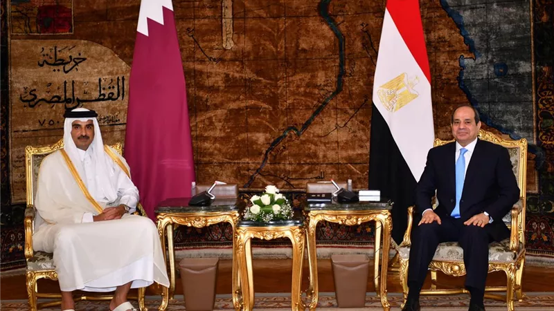 تعليقات الصحف الدولية على زيارة أمير قطر إلى مصر
