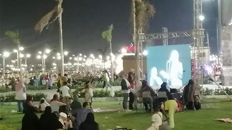 اقبال هائل على متابعة مهرجان السويس للموسيقي والغناء