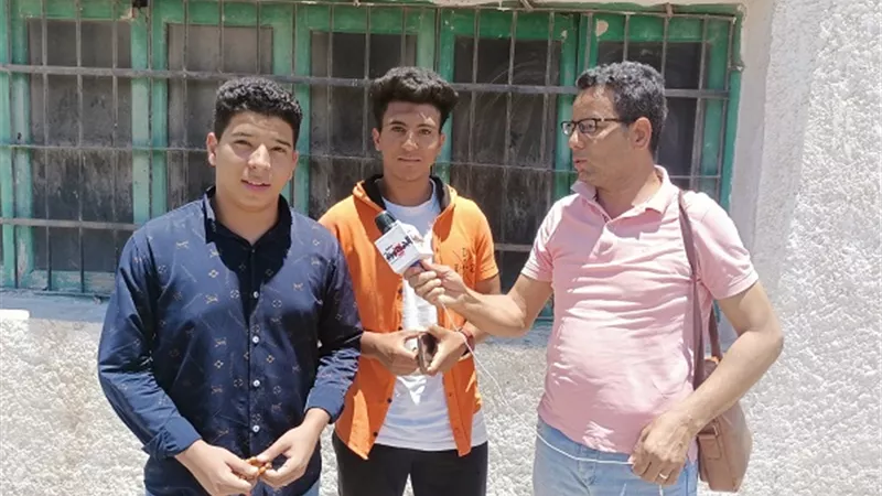 فرحة عارمة من امتحان اللغة العربية لدى طلاب الثانوية العامة بالغردقة.. فيديو
