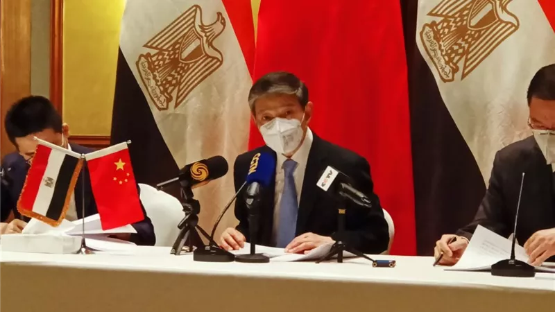 سفير الصين يشيد بكلمة السيسي خلال قمة 