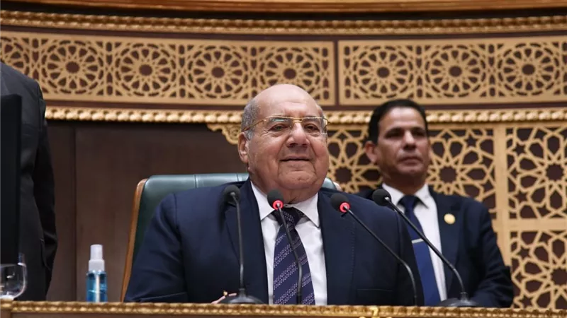 رئيس الشيوخ يرفع اعمال الجلسة العامة.. ويعاود الانعقاد غداً الأثنين
