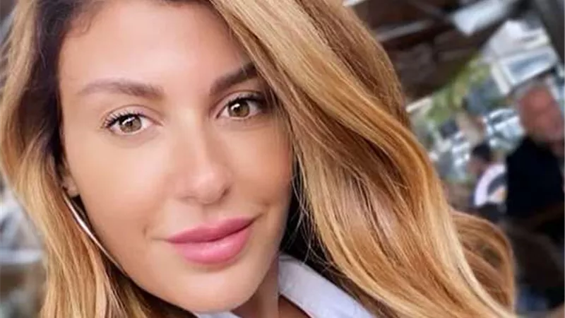 أخر التطورات الصحية للفنانة اللبنانية ريتا حرب بعد تعرضها لحادثٍ مروع
