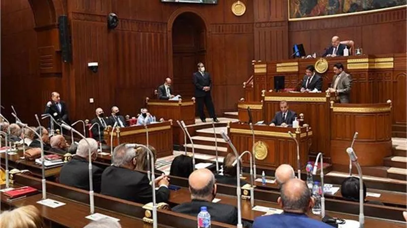 الشيوخ يوافق علي المادة المتعلقه بشروط الترشح لعضوية مجلس ادارة الهيئة الرياضية