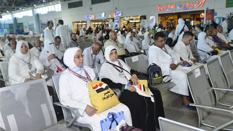 مصر للطيران تسير ١٣ رحلات إلي جدة والمدينة لنقل ضيوف الرحمن.. اليوم