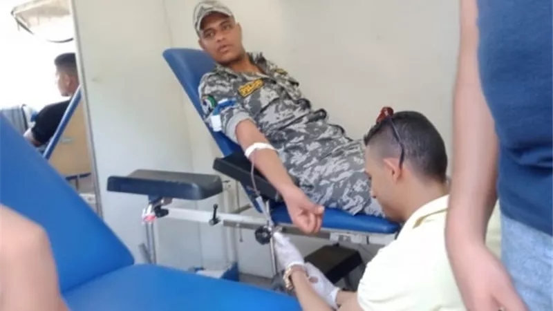 حملة للتبرع بالدم بمديرية أمن الأقصر